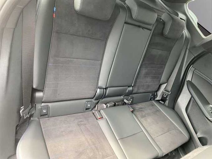 BMW X1 sDrive18i M Sport I AHK I Harman I PANO