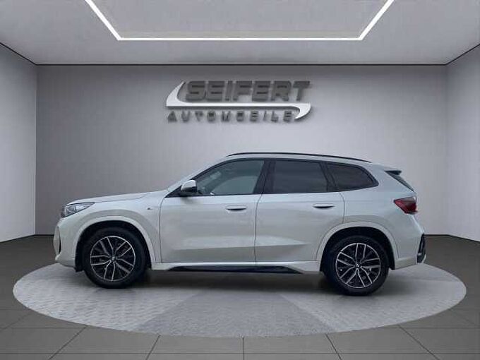 BMW X1 sDrive18i M Sport I AHK I Harman I PANO