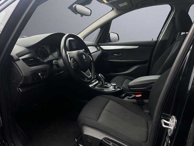 BMW 216d Active Tourer / NAVI / Driv.+Park.Ass. /