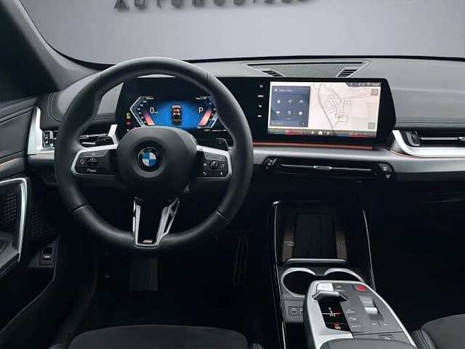 BMW X1 sDrive18i | M-SPORT | AHK | Pano