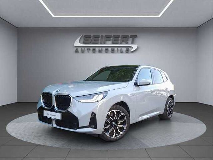 BMW X3 xDrive20i M-SPORT | AHK | Pano | Driv.Ass.Prof. |