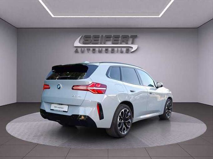 BMW X3 xDrive20i M-SPORT | AHK | Pano | Driv.Ass.Prof. |