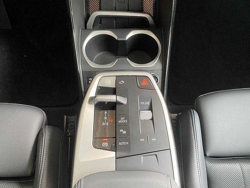 BMW X1 sDrive20i | M-SPORT | AHK | PANO | HARMAN |