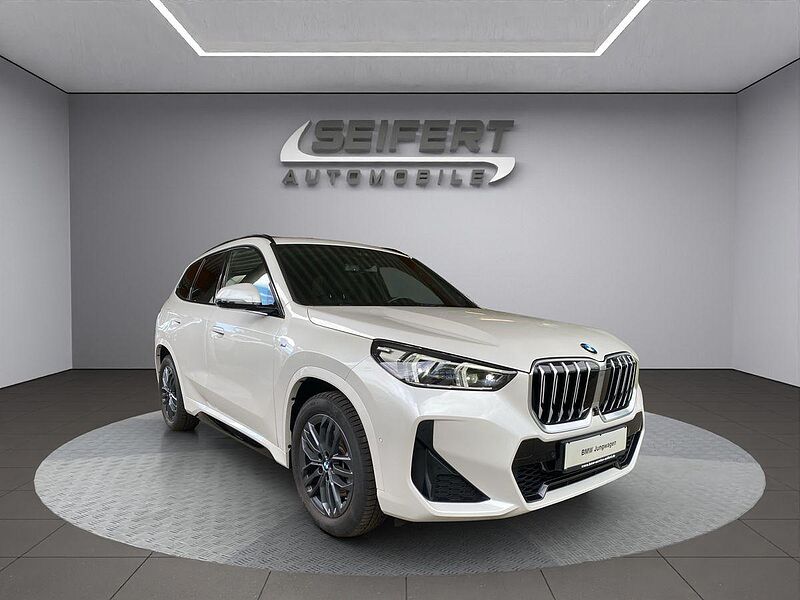 BMW X1 sDrive20i | M-SPORT | AHK | PANO | HARMAN |
