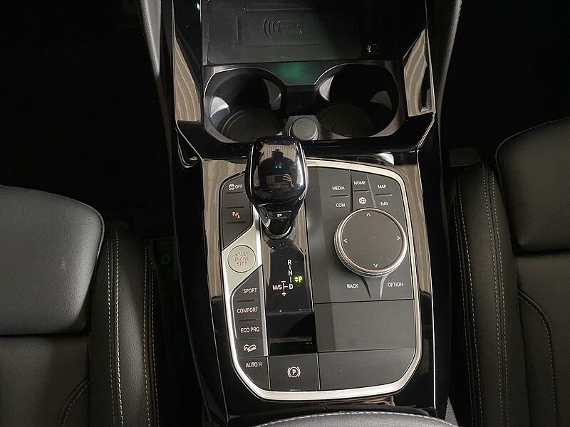 BMW X4 xDrive20i | M-SPORT | LASER | AHK | PANO |