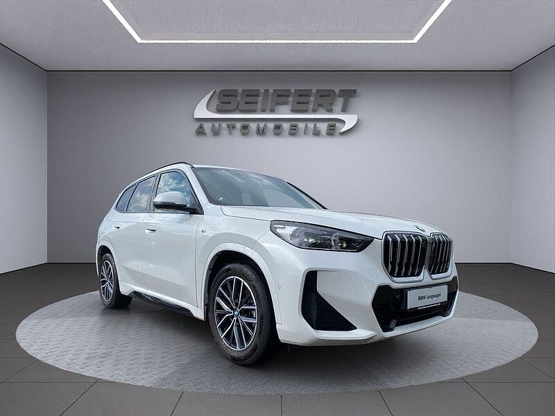 BMW X1 sDrive18i M Sport I AHK I Harman I PANO
