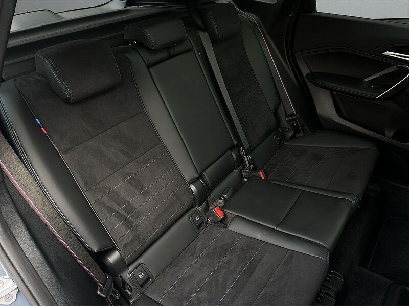 BMW X1 xDrive20d M-Sportpaket PRO / AHK / Pano /
