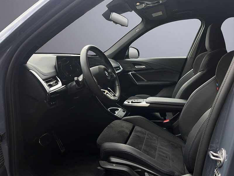 BMW X1 xDrive20d M-Sportpaket PRO / AHK / Pano /
