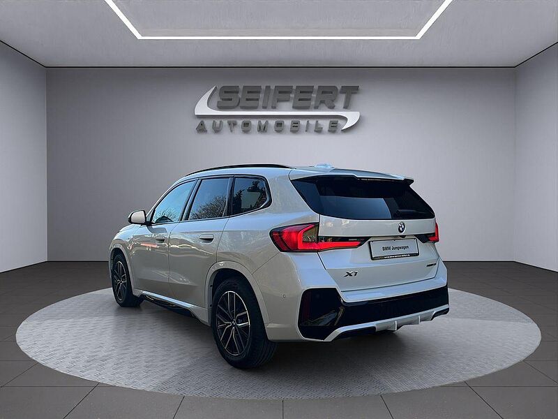 BMW X1 sDrive18i M-SPORT | Pano | AHK |