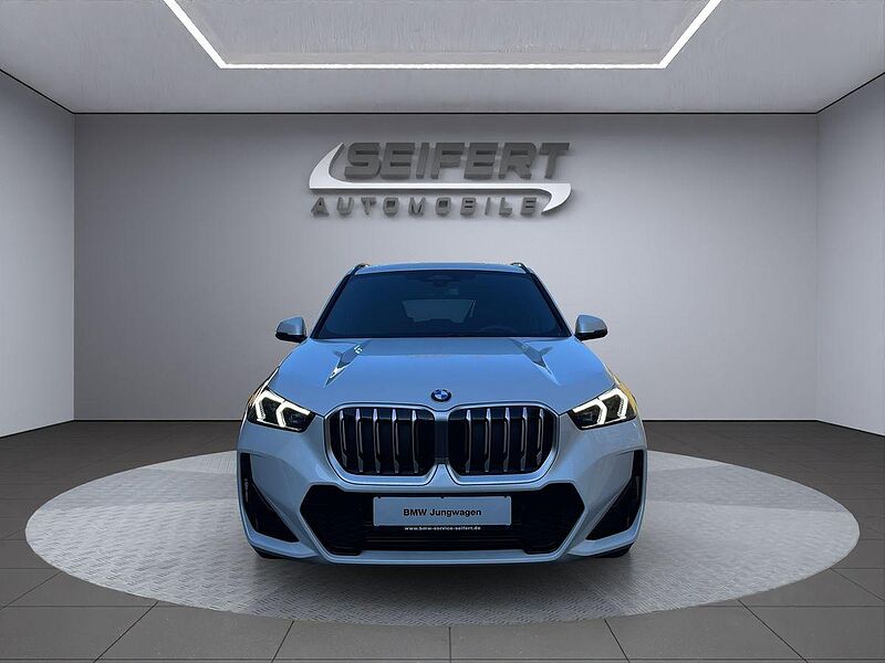 BMW X1 sDrive18i M-SPORT | Pano | AHK |