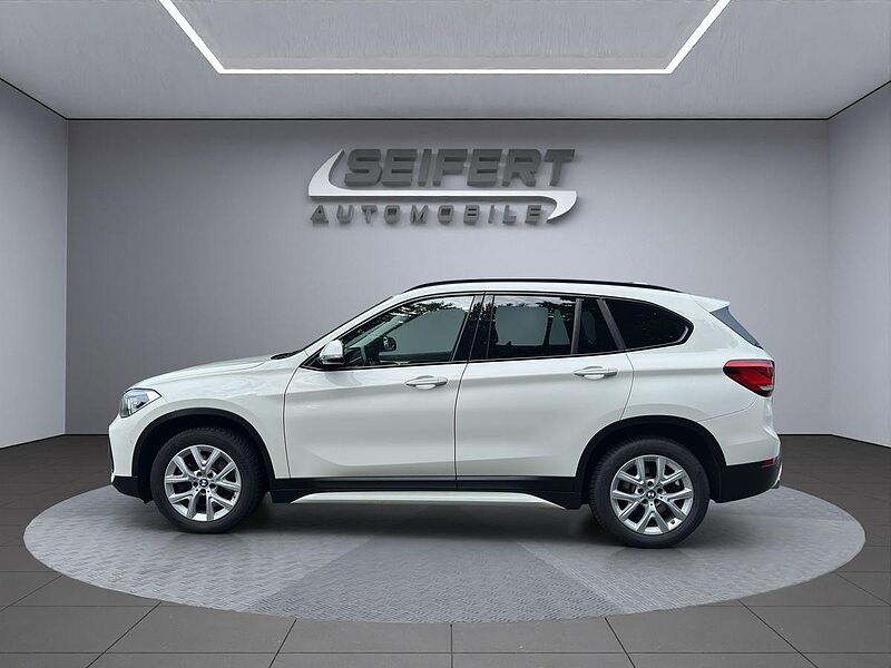 BMW X1 xDrive20i | AHK | Sport-Line | Driv. Ass. |